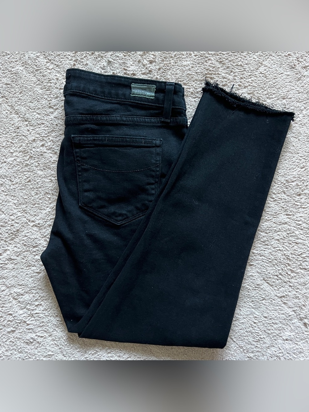 PAIGE Raw Hem Slim Leg Cropped Denim Jeans Preppy Minimalist Capsule Biker Sz 30